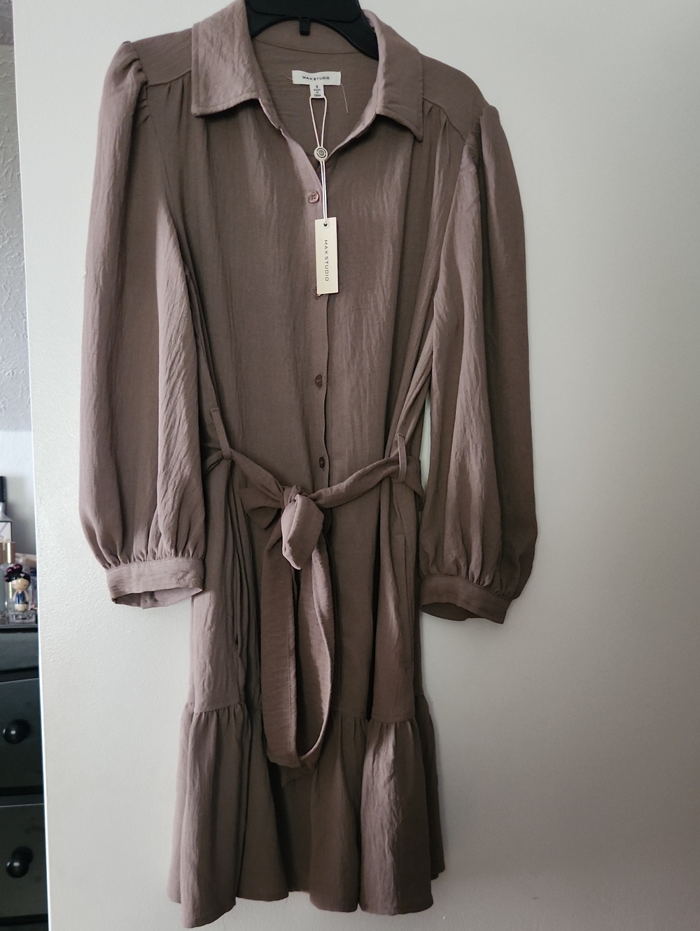 NWT Max Studio Taupe Textured Button-Front Belted Dress Size Small